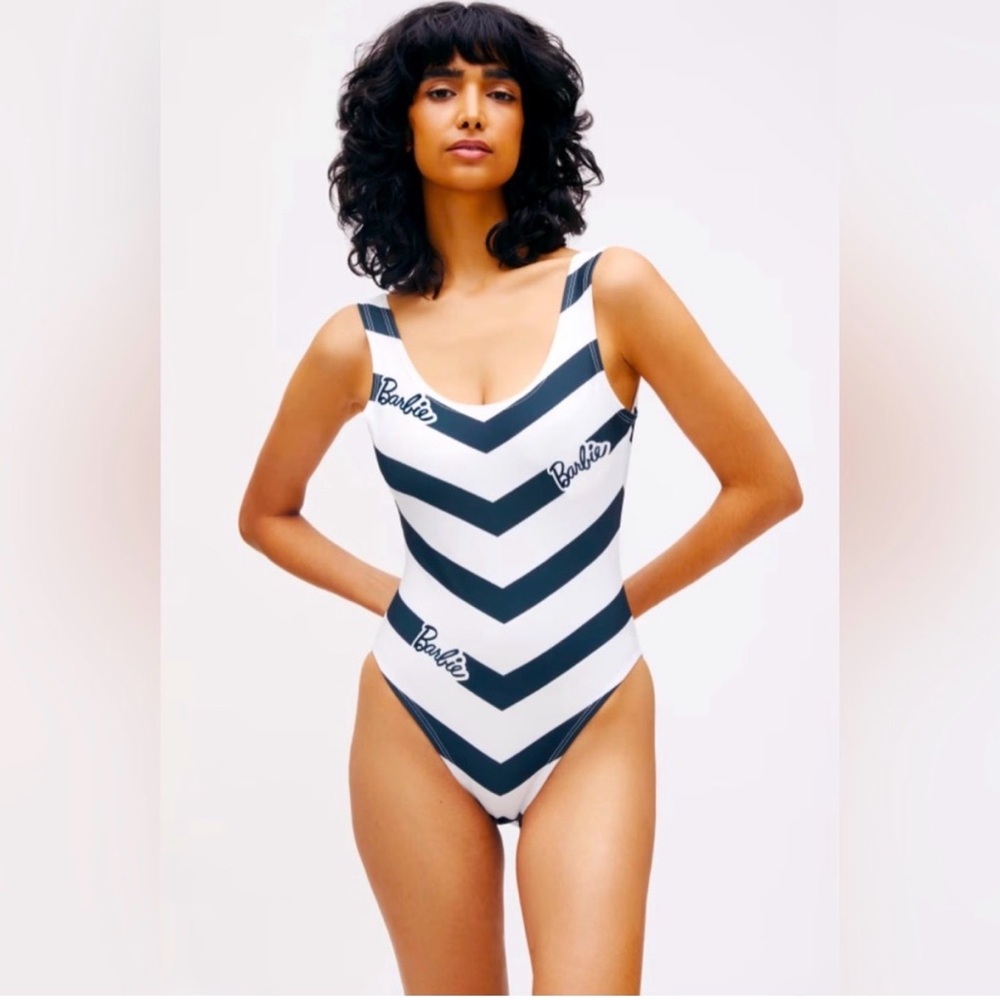 NWT Barbie ™ 1959 Original Bodysuit (Sheertex - Limited Edition) 🎀